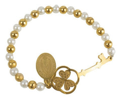 Pulsera Mujer Con Perlas Y Dije De Virgen Y Llave Acero