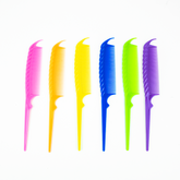 Paquete de 12 peines surtidos Saloplast para el Cabello