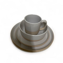 Vajillas de Porcelana color blanco con rosa de 16 piezas