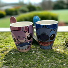 Juego 2 tazas de porcelana Stitch y Angela con Cuchara de 310ml
