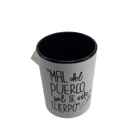 Taza blanca Mal del puerco sal de este cuerpo